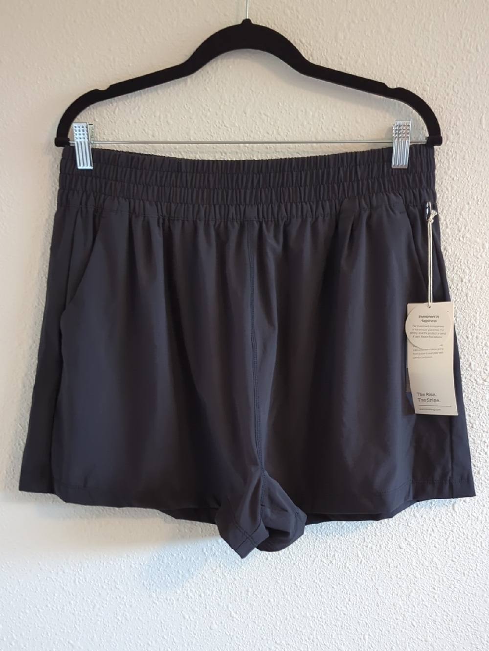 Vuori Villa Short - Black - Size XL - Picture 2 of 8